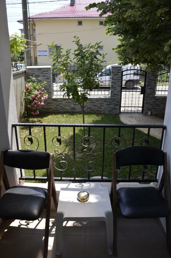 Vila Cu Livada Costinesti Bagian luar foto